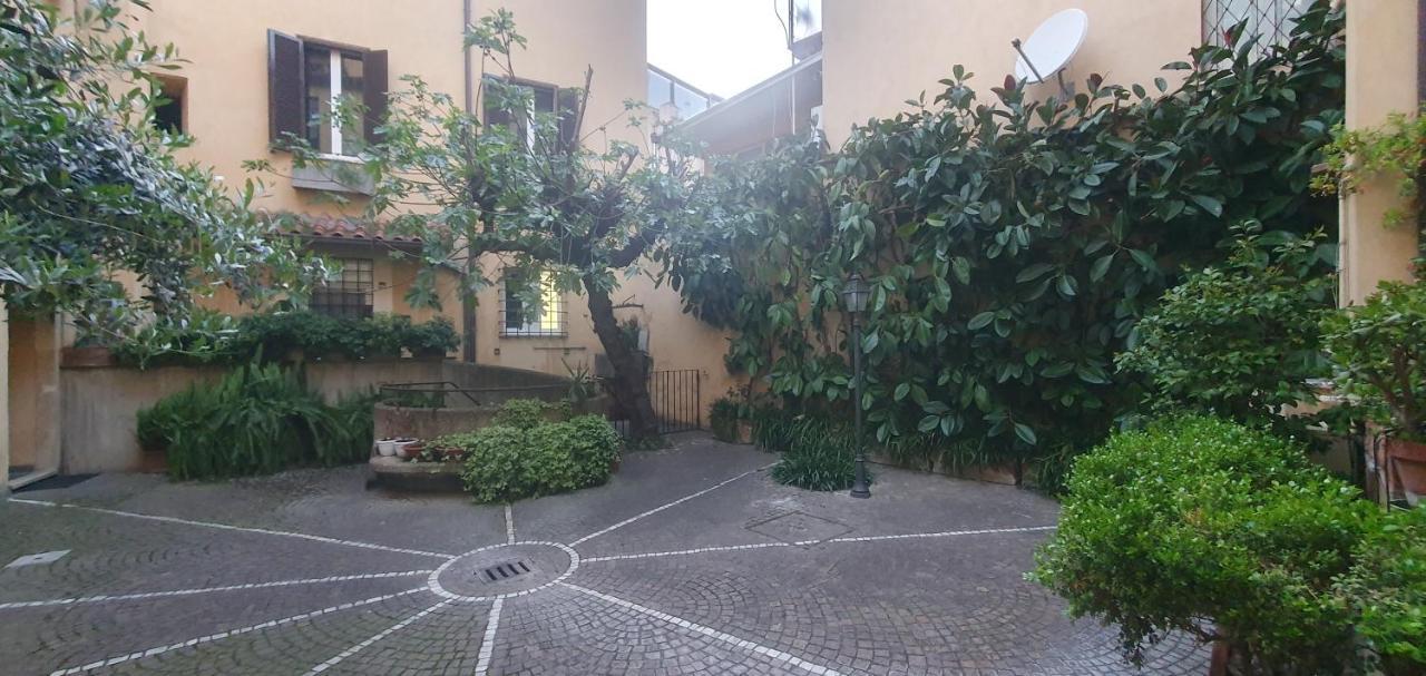 Home D'Elite Trevi Fountain Рим Экстерьер фото